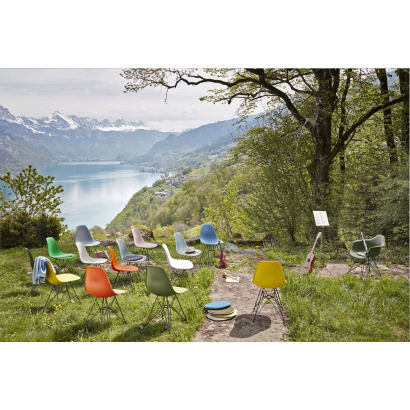 Vitra Eames Plastic Side Chair DSR