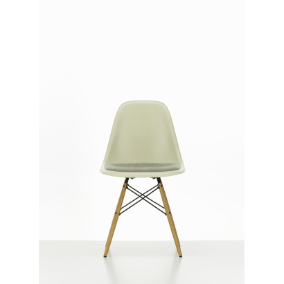 Vitra Eames Fiberglass Side Chair DSW